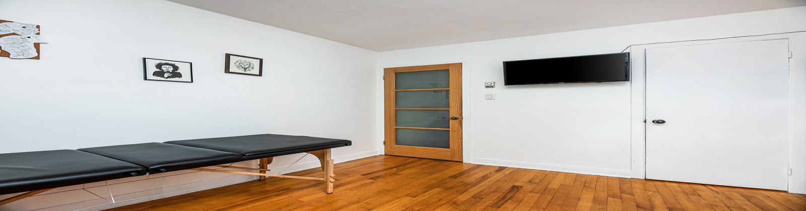 7 Bedrooms Bedrooms, 12 Rooms Rooms,3 BathroomsBathrooms,Duplex,For Sale,1098