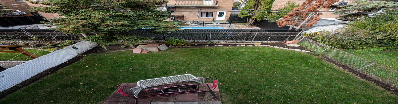 7 Bedrooms Bedrooms, 12 Rooms Rooms,3 BathroomsBathrooms,Duplex,For Sale,1098