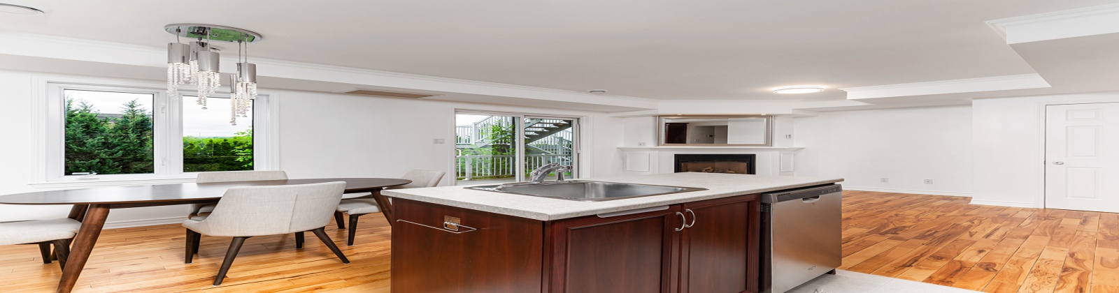 4 Bedrooms Bedrooms, ,2 BathroomsBathrooms,Apartment,À vendre,1109