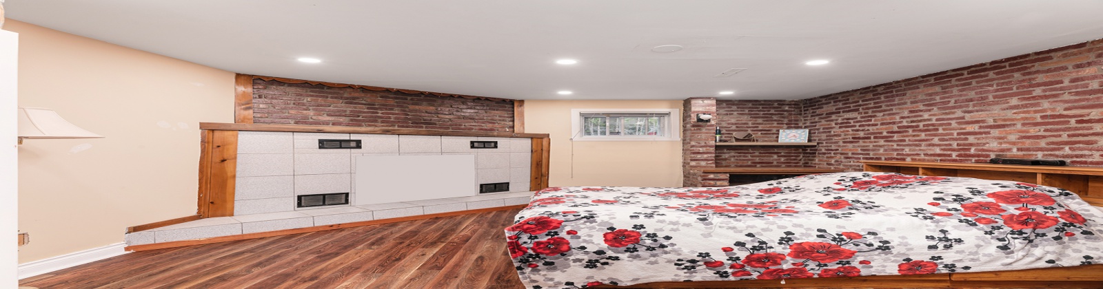 12 Rooms Rooms,1 BathroomBathrooms,Bungalow,For Sale,1112