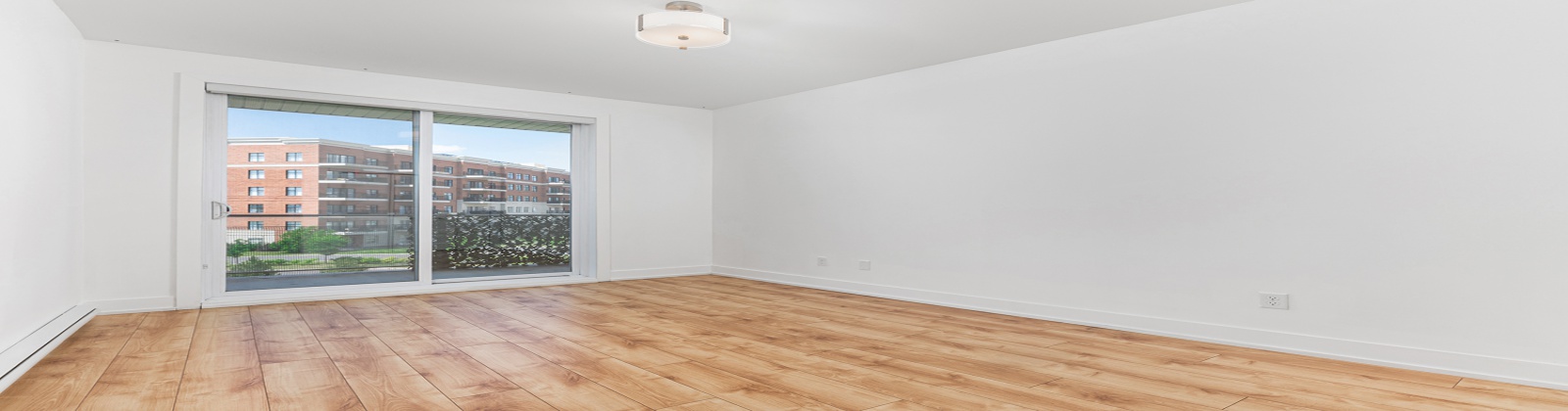 1 Bedroom Bedrooms, 6 Rooms Rooms,1 BathroomBathrooms,Apartment,For Sale,1113