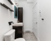 1 Bedroom Bedrooms, 6 Rooms Rooms,1 BathroomBathrooms,Apartment,For Sale,1113