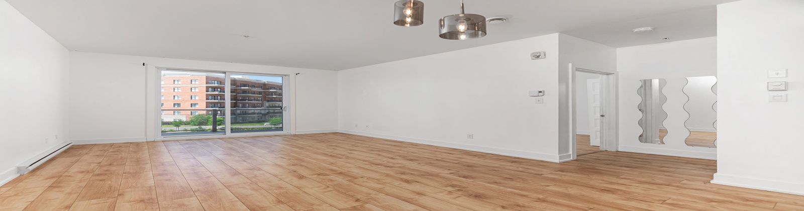 1 Bedroom Bedrooms, 6 Rooms Rooms,1 BathroomBathrooms,Apartment,For Sale,1113