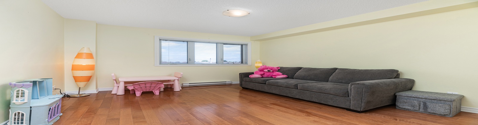 2 Bedrooms Bedrooms, 8 Rooms Rooms,2 BathroomsBathrooms,Appartement,À vendre,1117