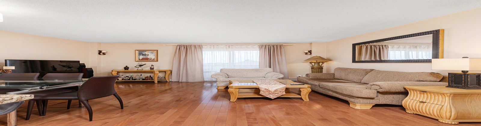 2 Bedrooms Bedrooms, 8 Rooms Rooms,2 BathroomsBathrooms,Apartment,For Sale,1118