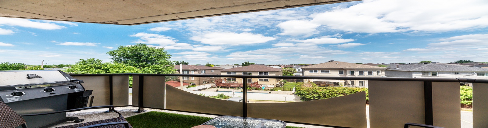 2 Bedrooms Bedrooms, 8 Rooms Rooms,2 BathroomsBathrooms,Apartment,For Sale,1118